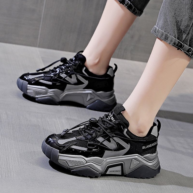 Women's 2021 autumn and winter new thick-soled increased luminous mesh sports casual shoes women's plus velvet to keep warm